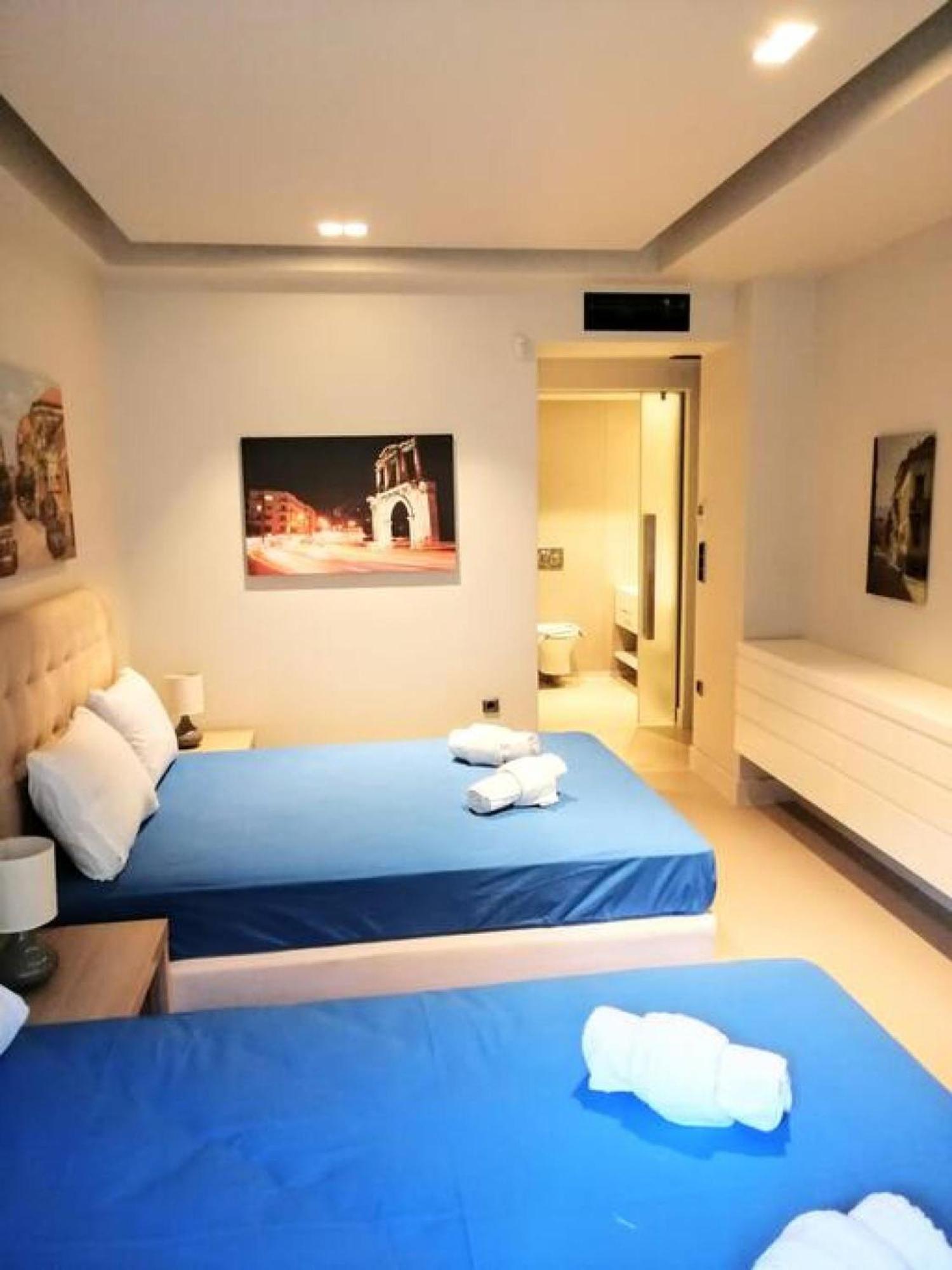 Luxurious Apartment In Acropolis Atene Esterno foto