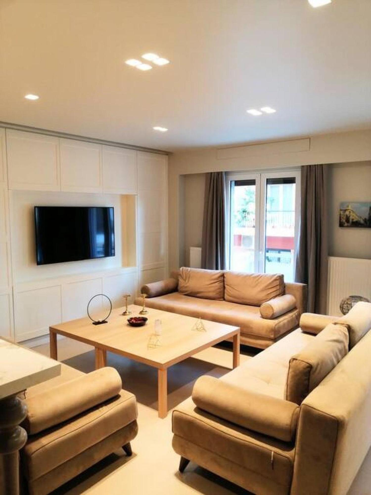 Luxurious Apartment In Acropolis Atene Esterno foto